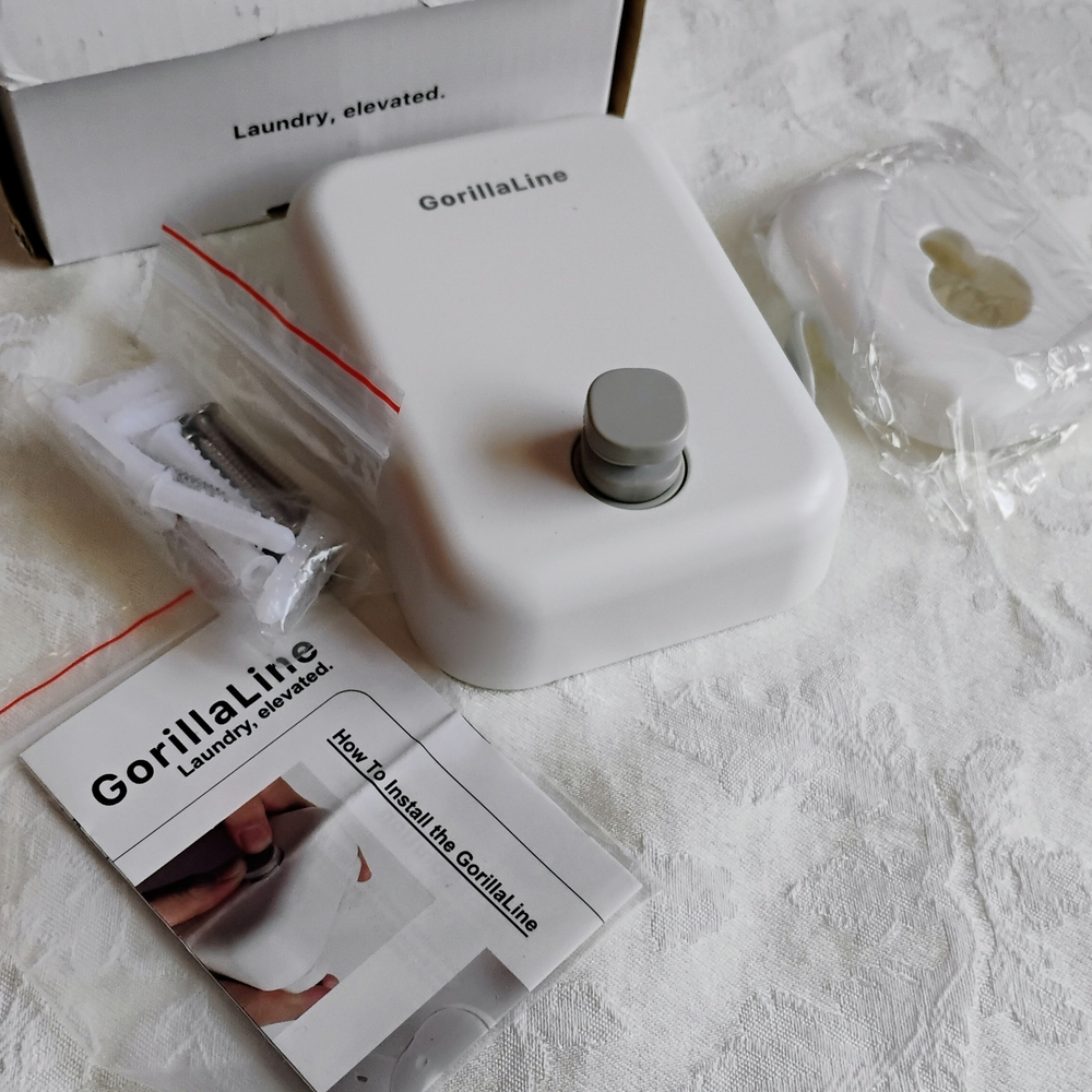 Gorilla Line White Retractable Clothesline